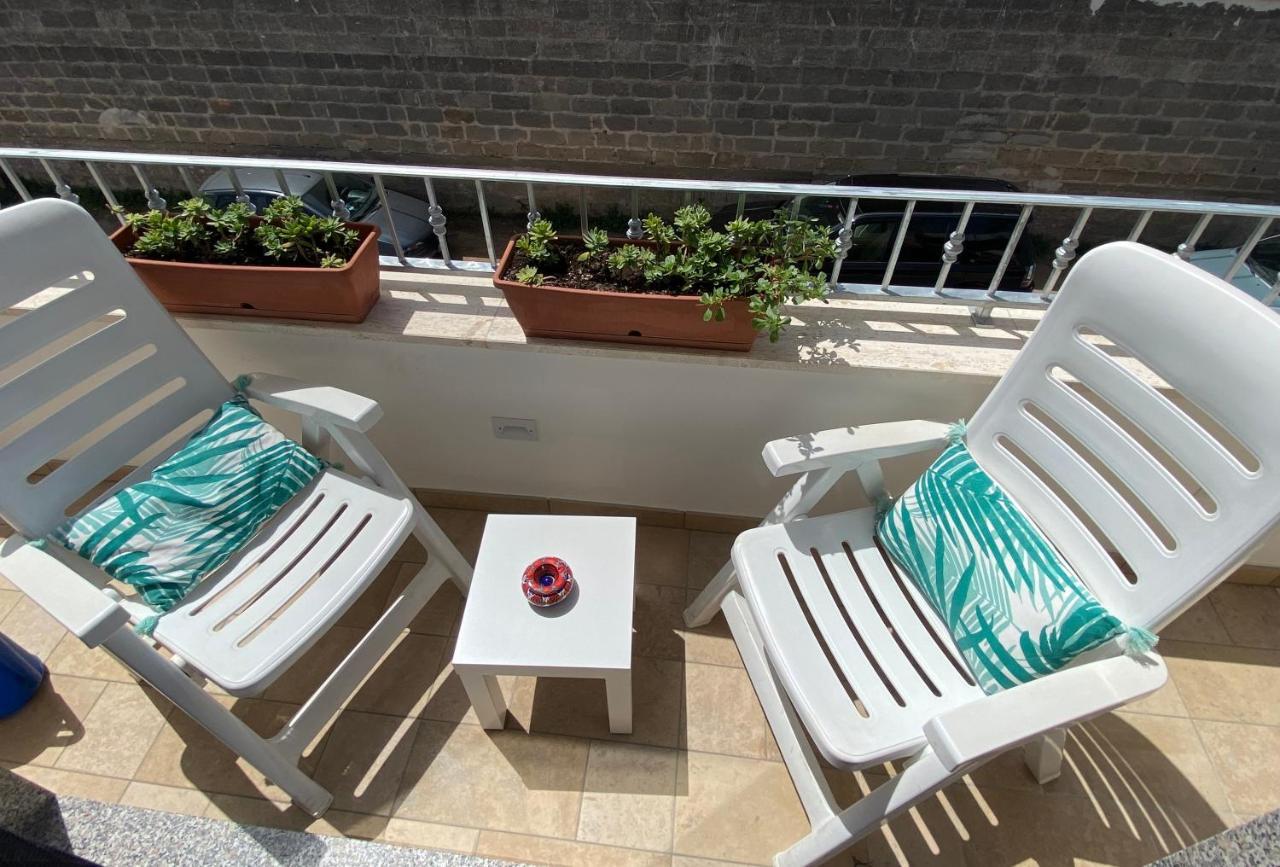 Tiffany Room- Vicinissima A Porto Cesareo Leverano Exterior photo